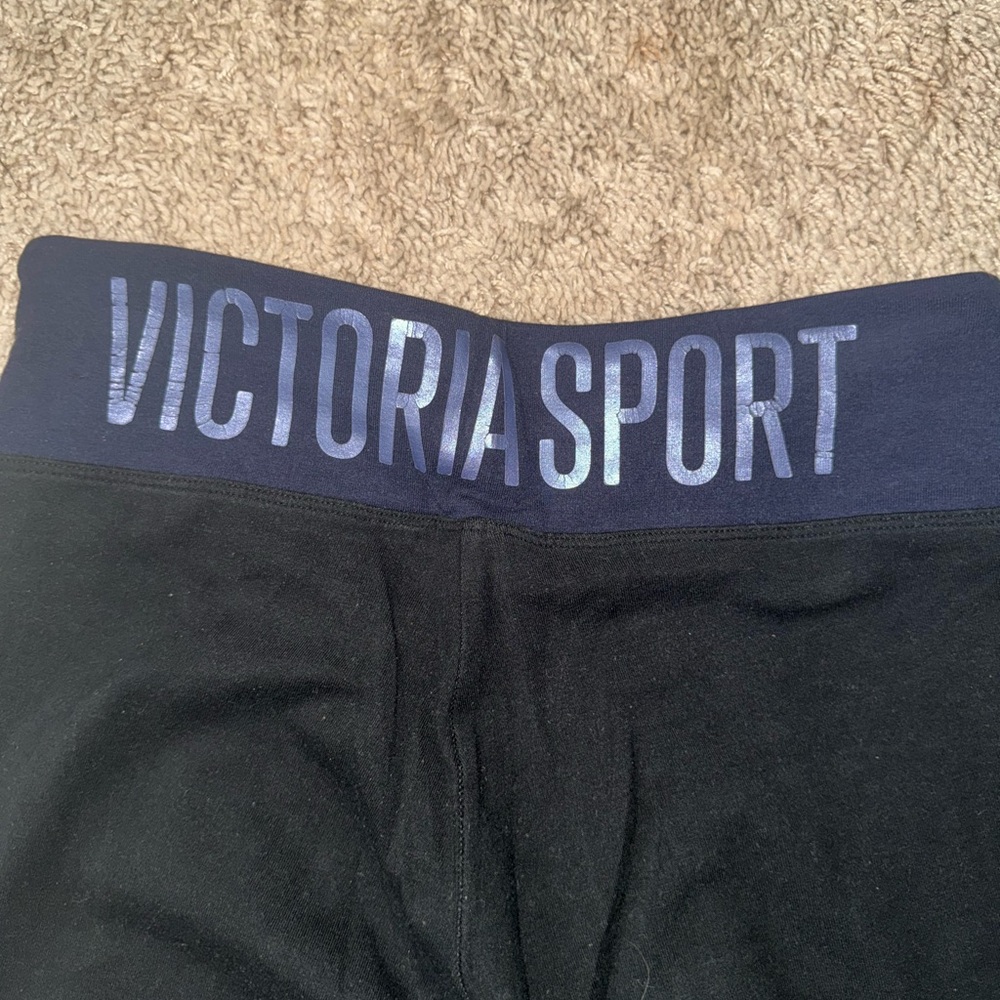 Victoria Secrete flair leggings!